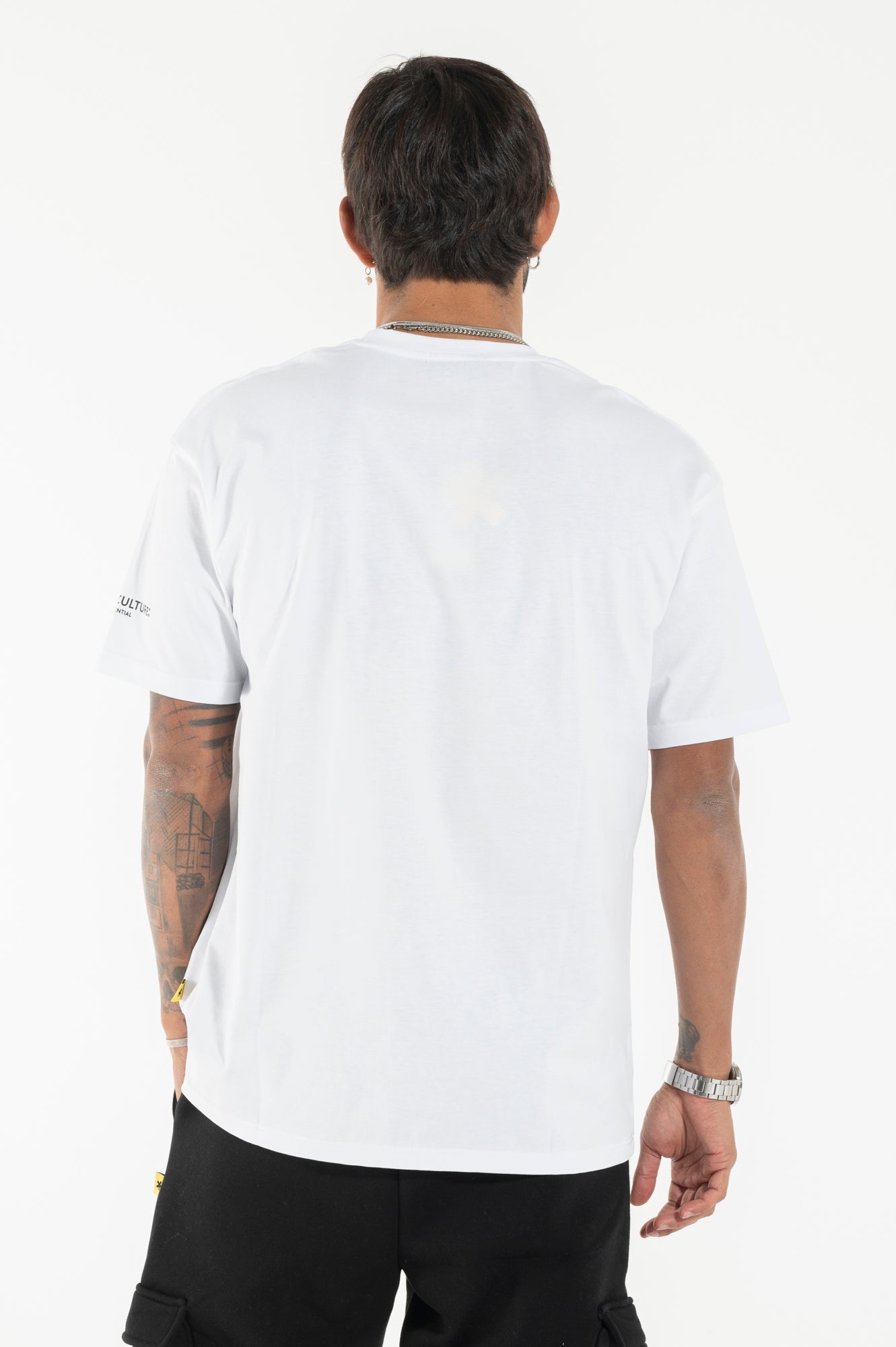 T-shirt Superculture Must