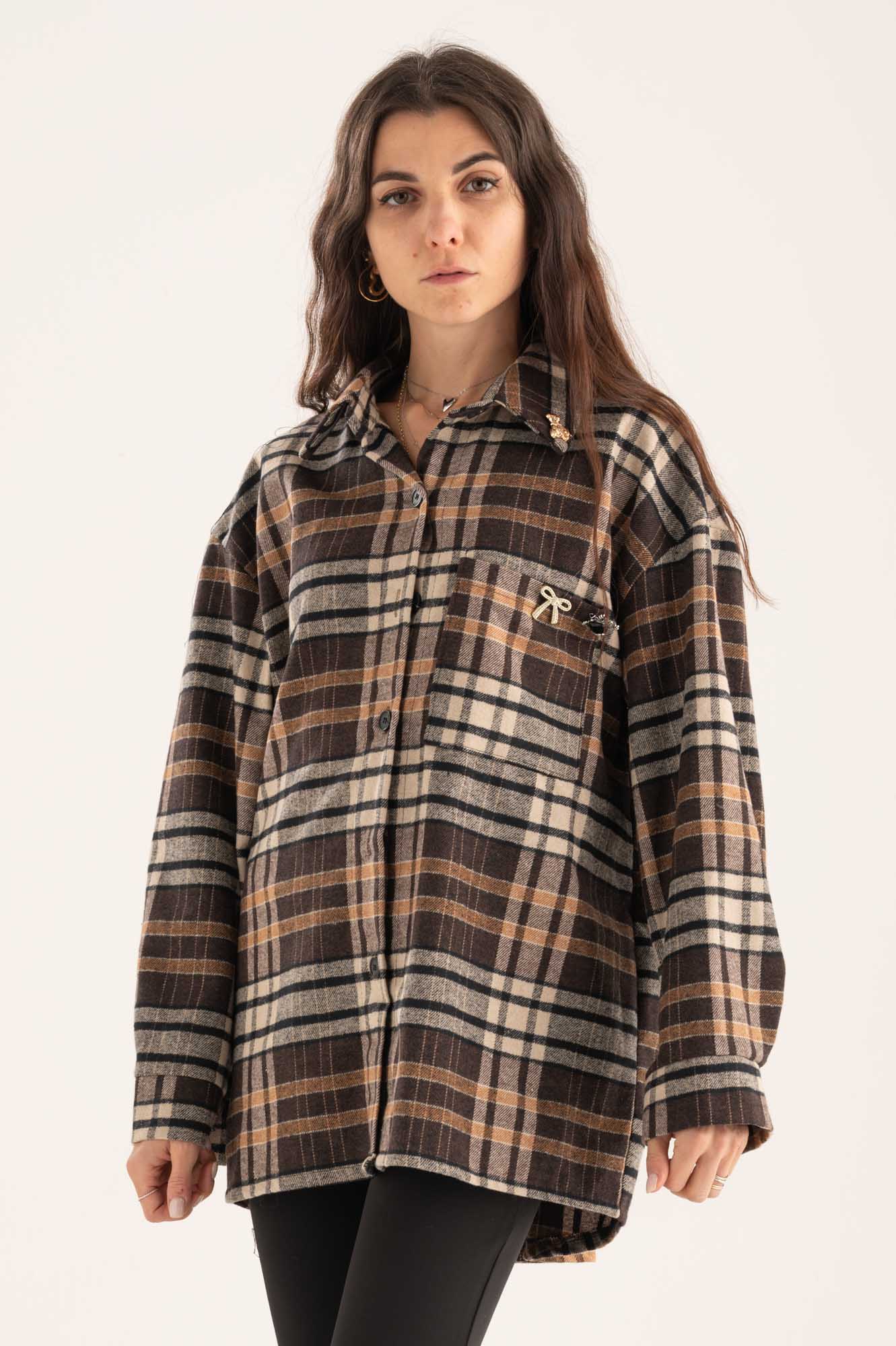 Camicia quadri spille
