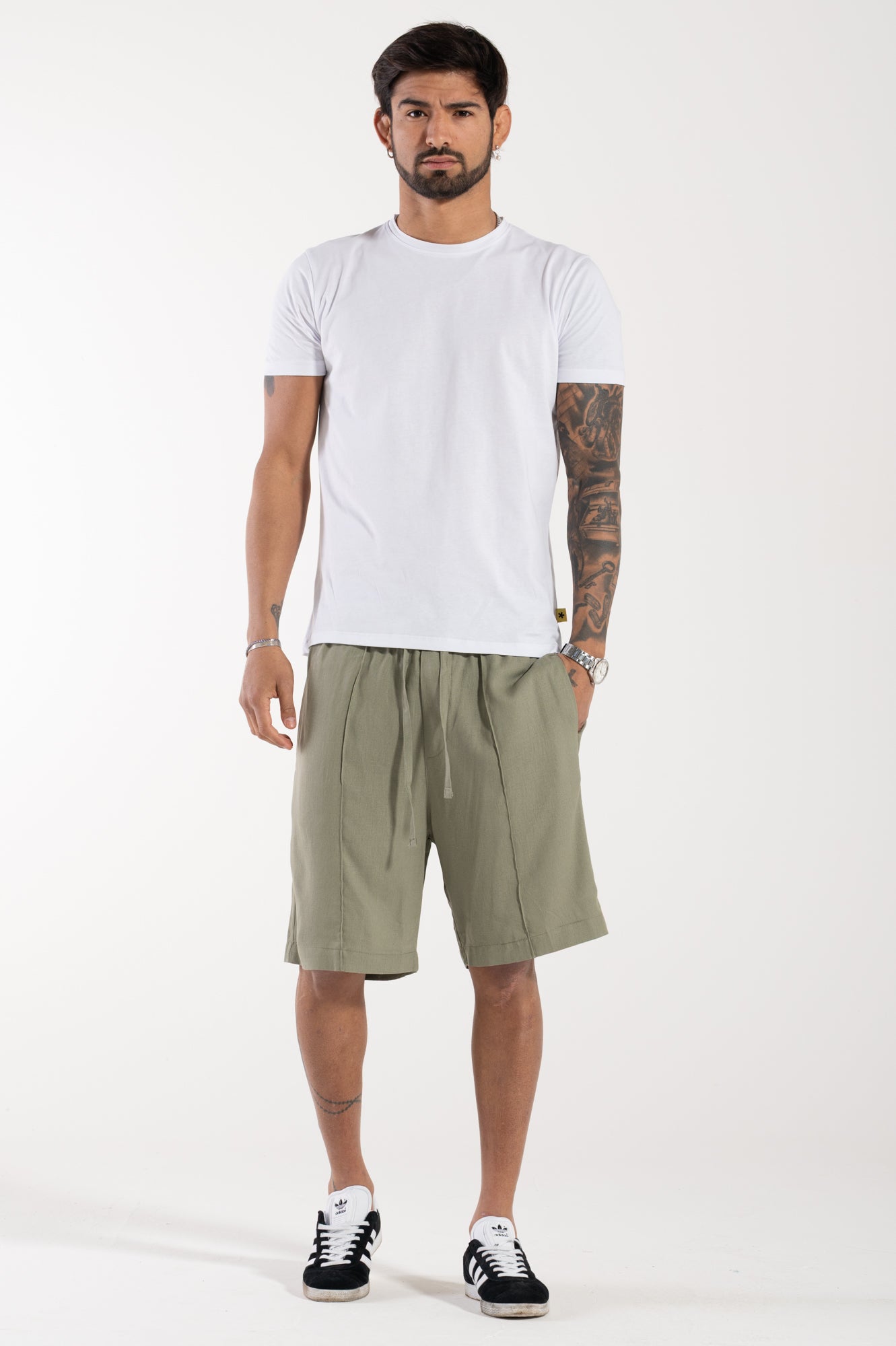 Essential linen shorts