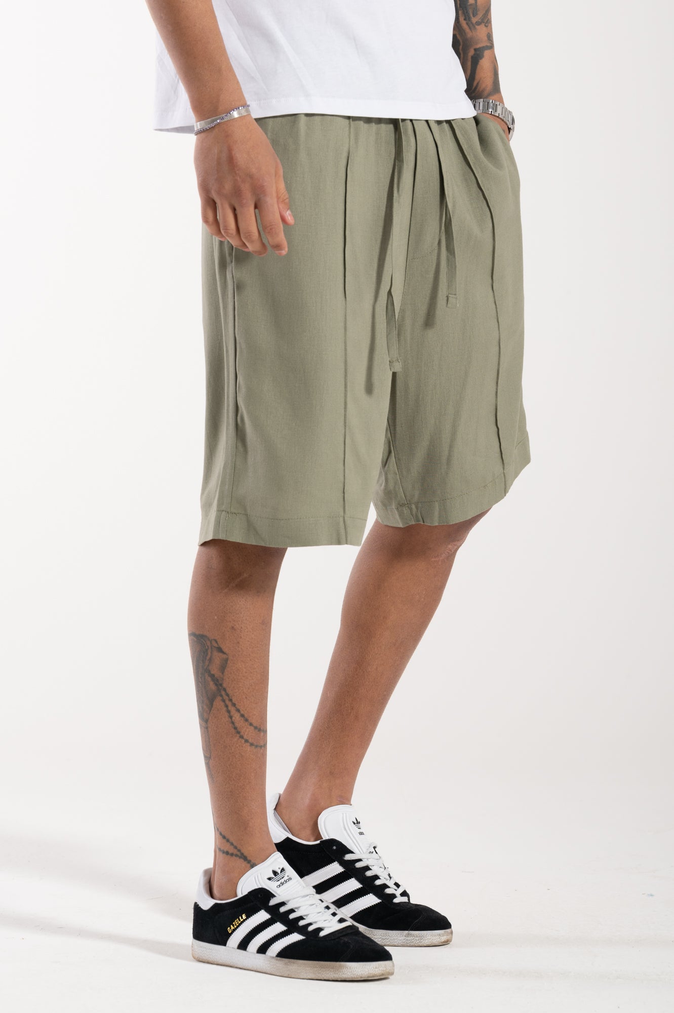Essential linen shorts
