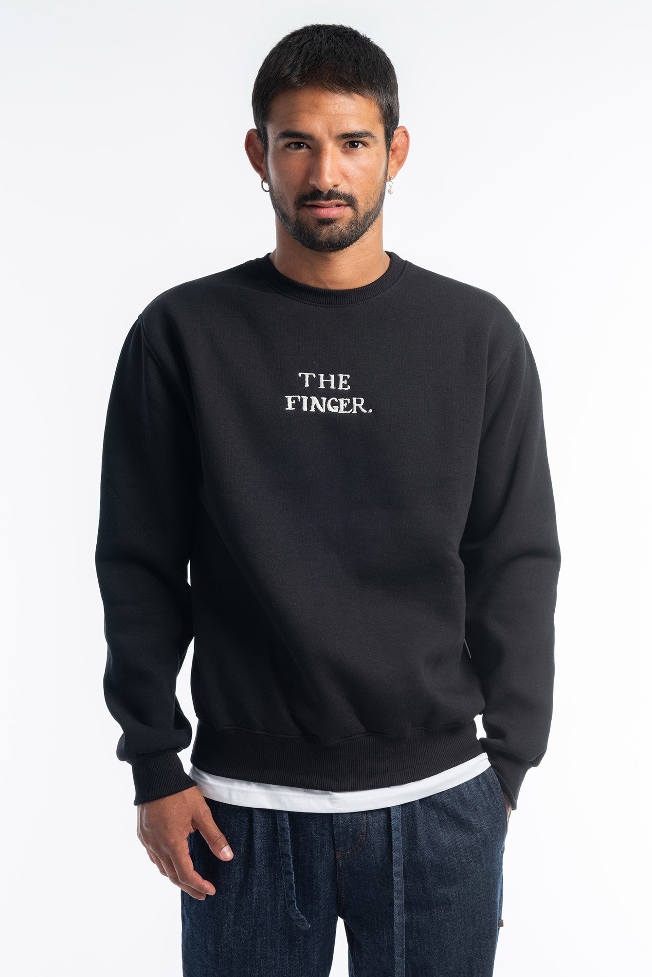 Round neck The Finger