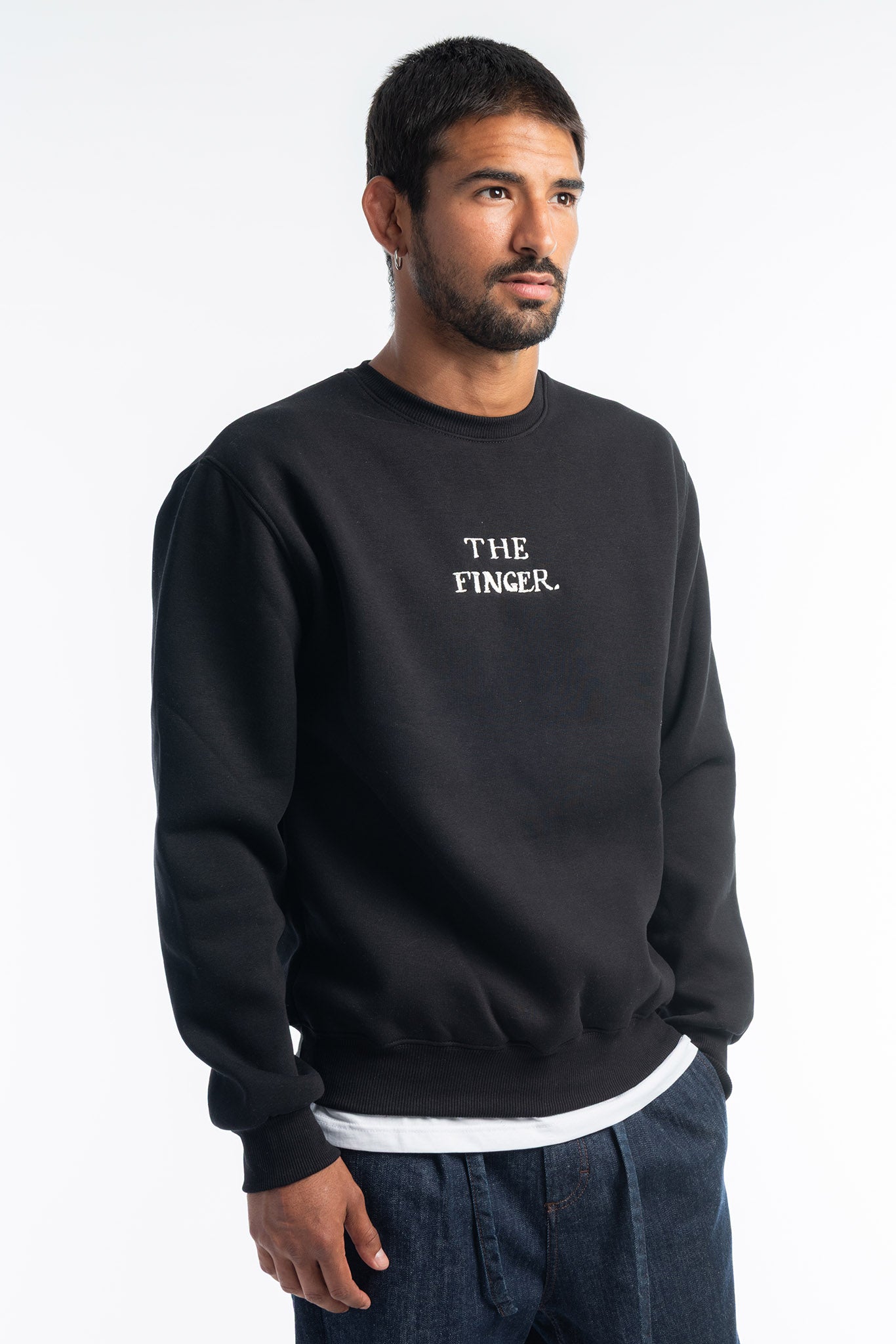 Round neck The Finger