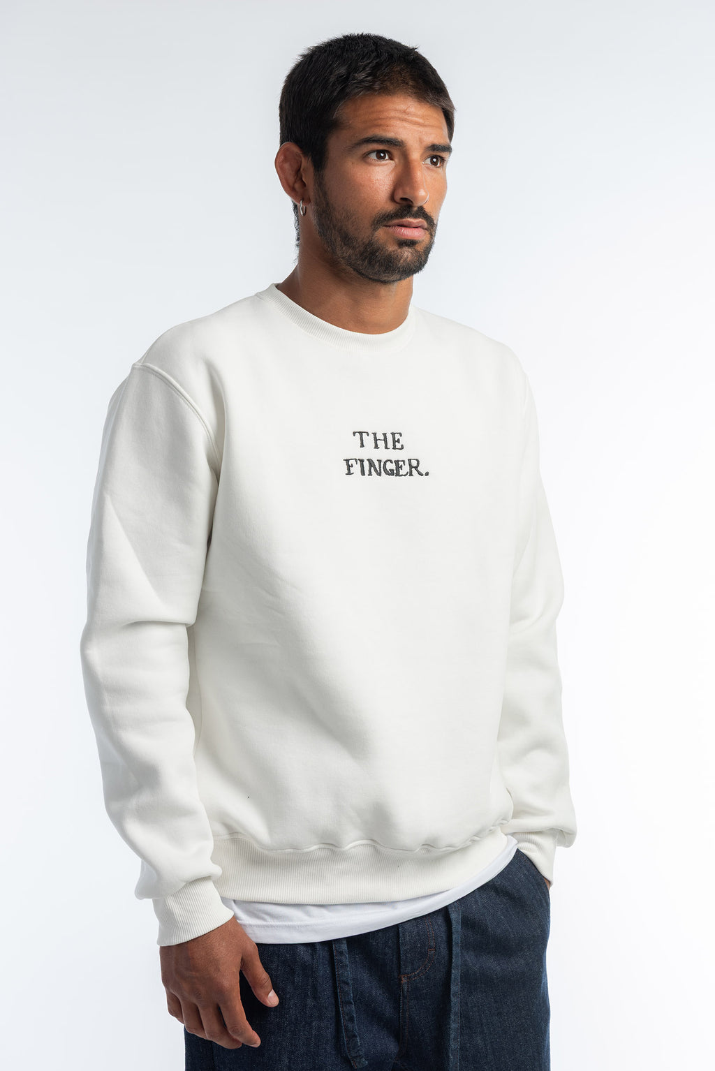 Round neck The Finger