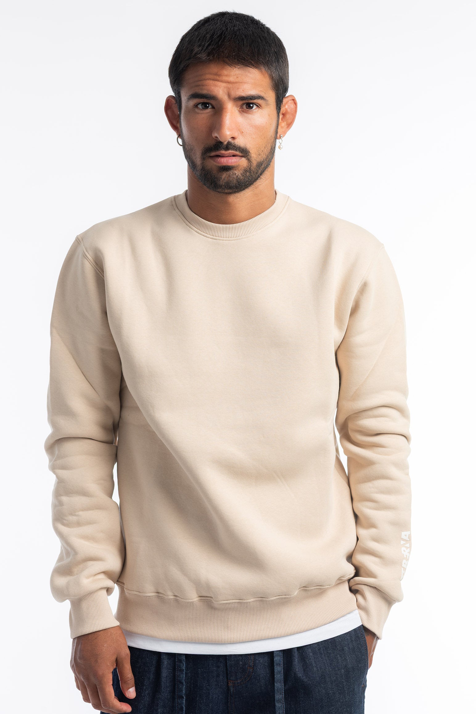 Round neck felpata