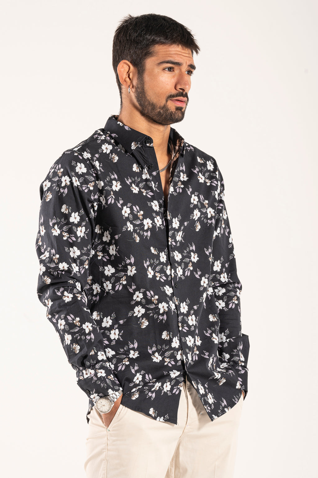 CAMICIA NERA FIORI BIANCHI
