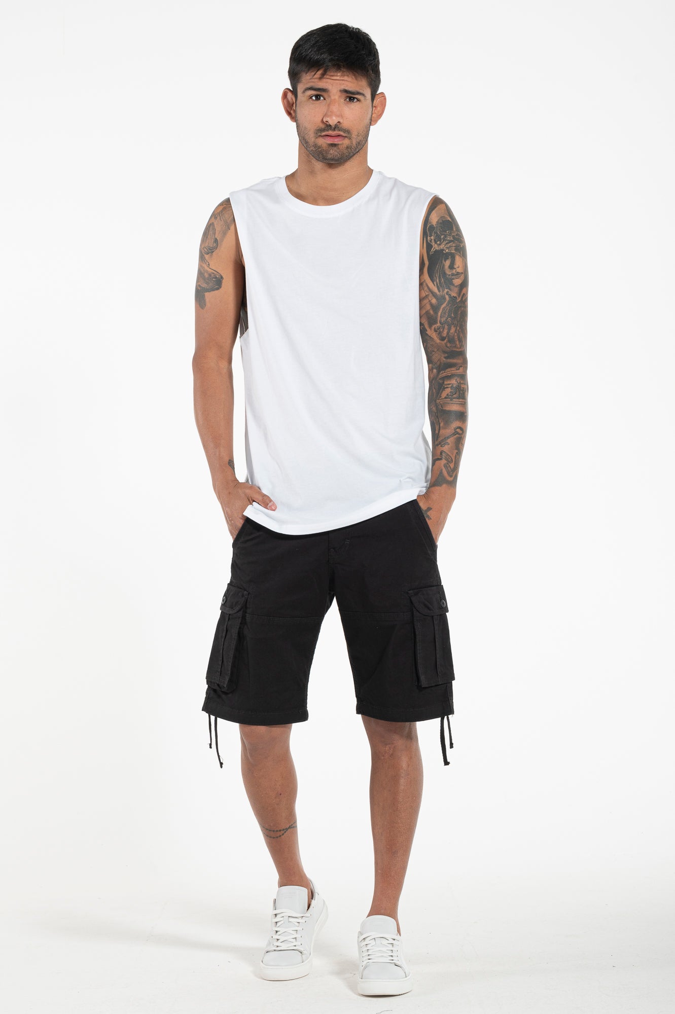 Sleeveless tank top