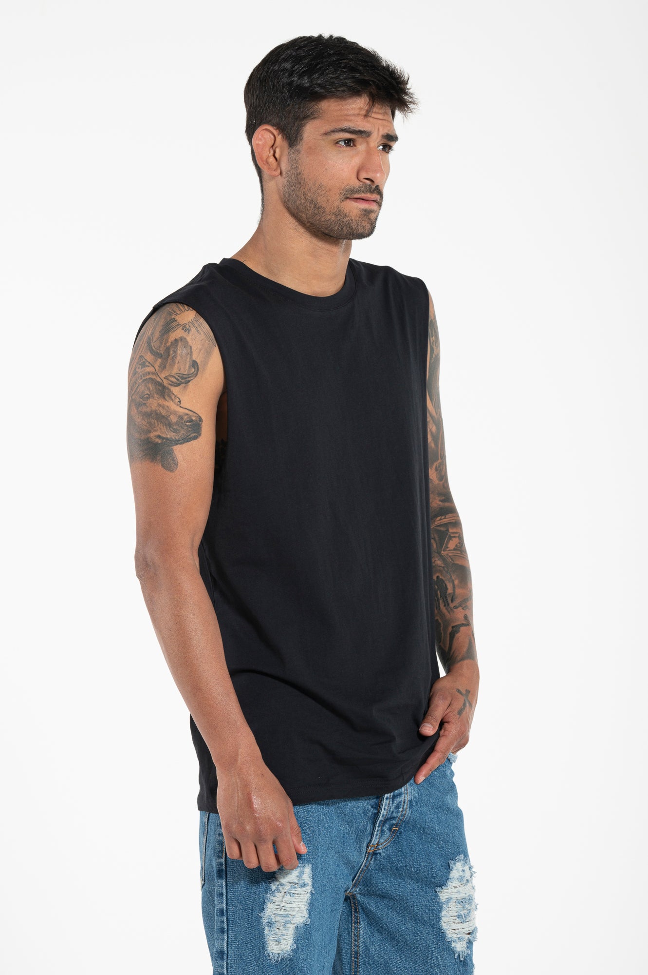 Sleeveless tank top
