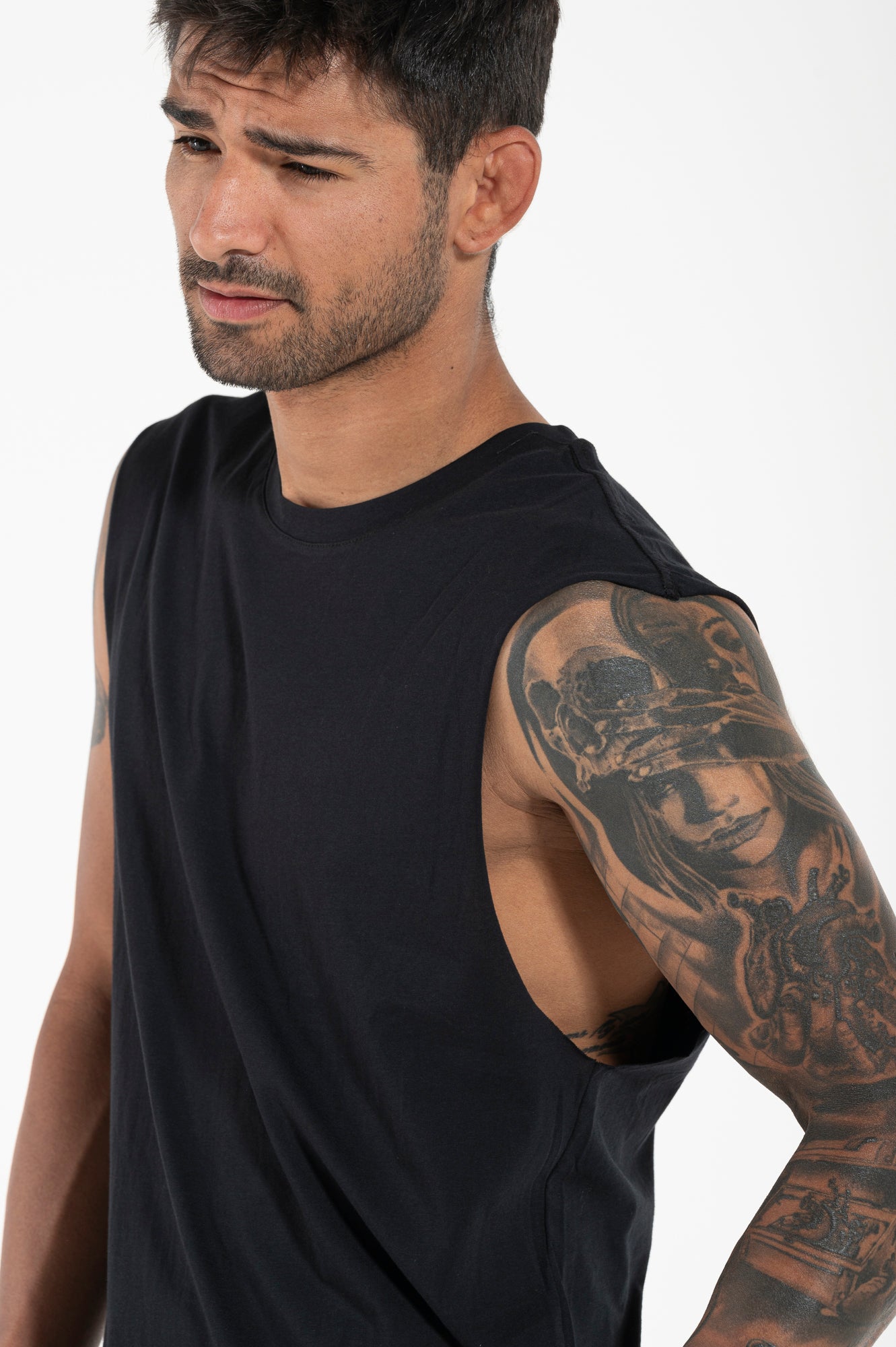 Sleeveless tank top