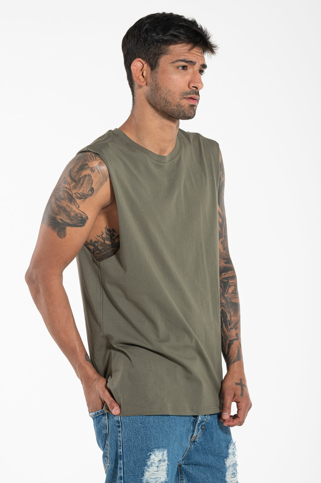 Sleeveless tank top