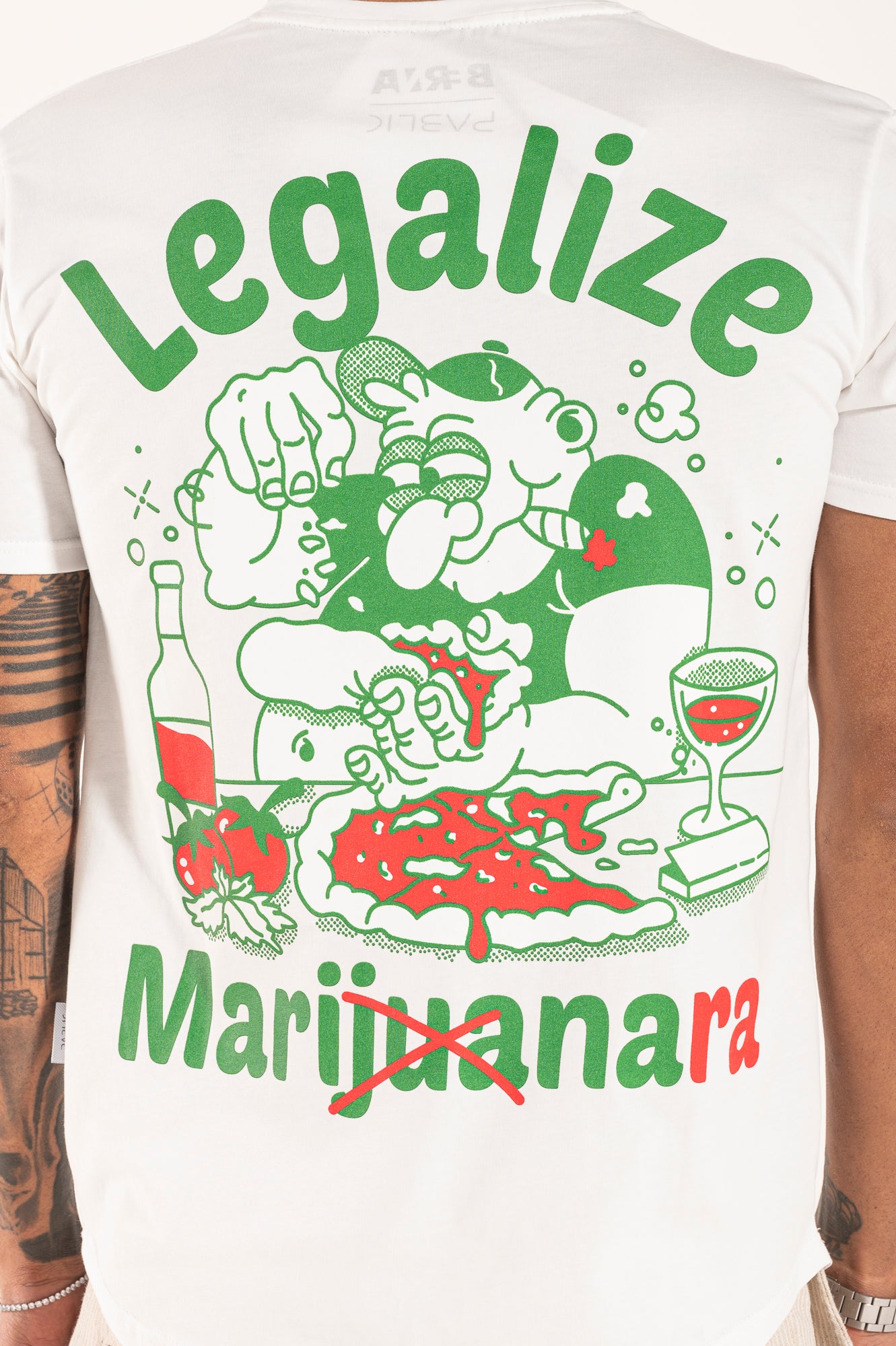 Mari/jua/nara Tee Berna