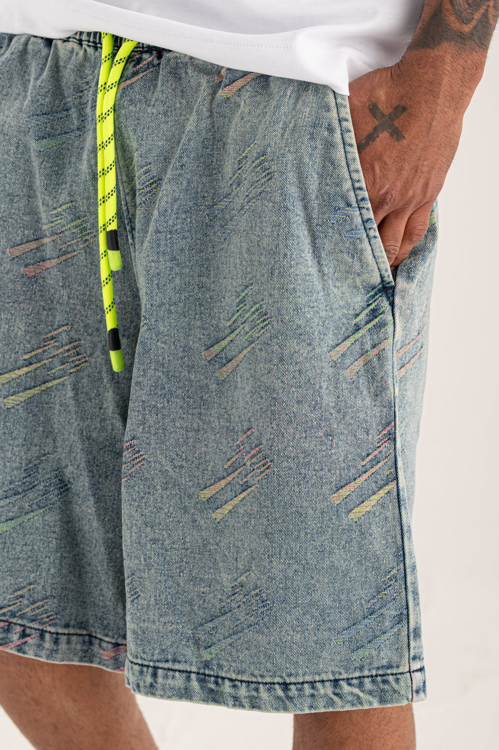 Bermuda fluo triangoli Berna