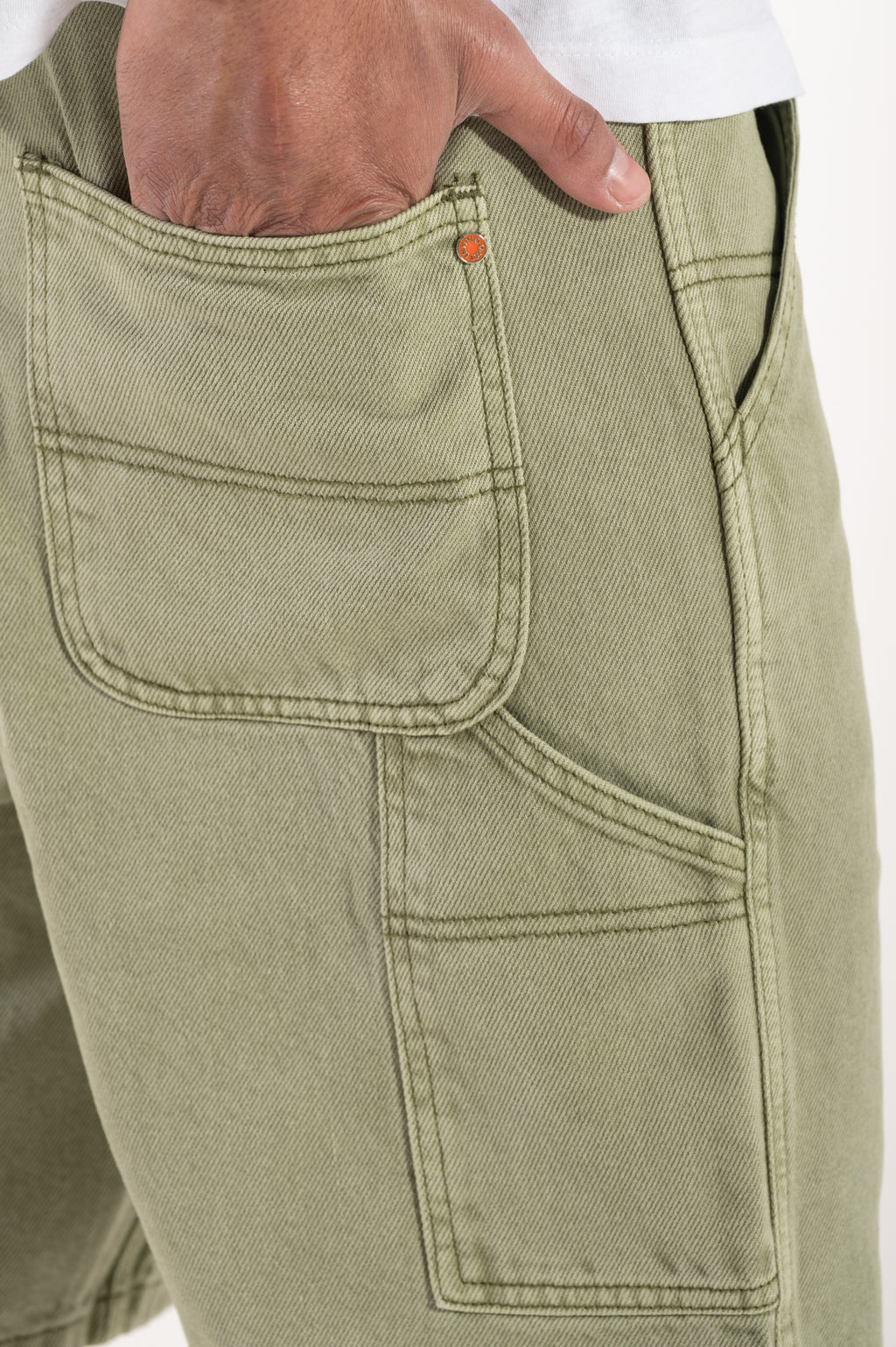 Shorts worker