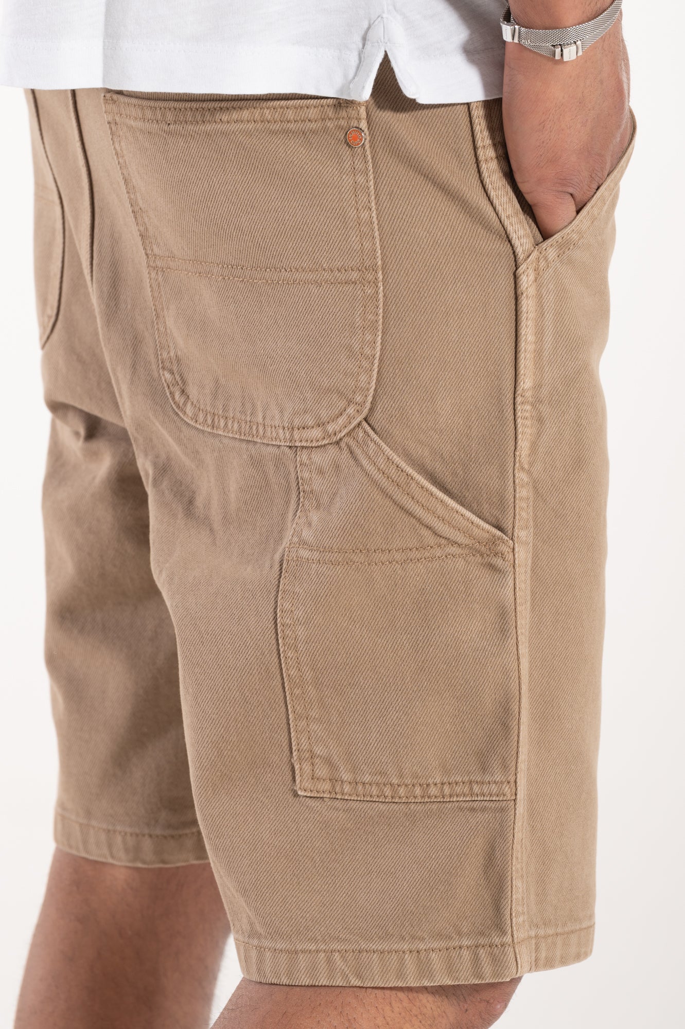 Shorts worker