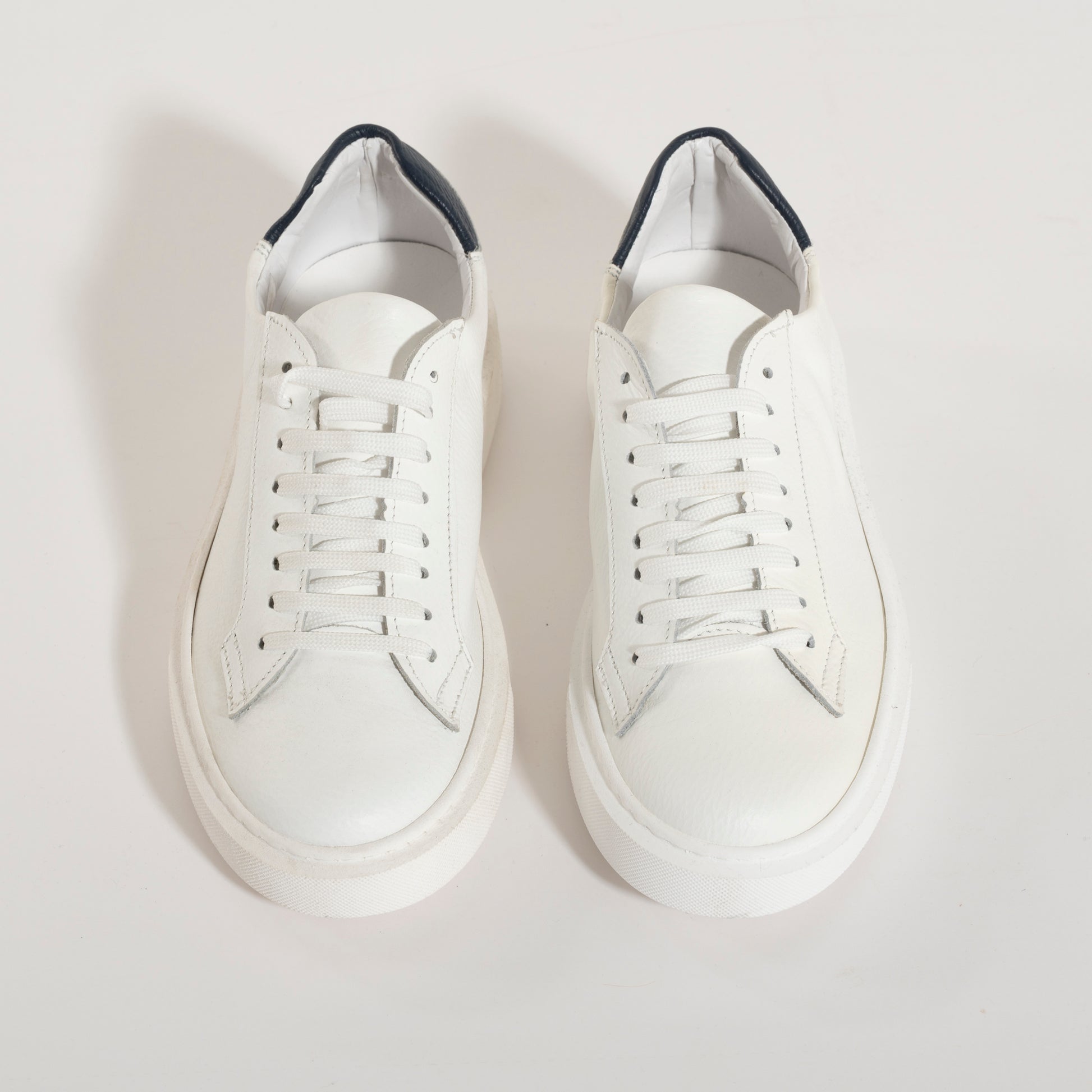 Sneakers basic in pelle