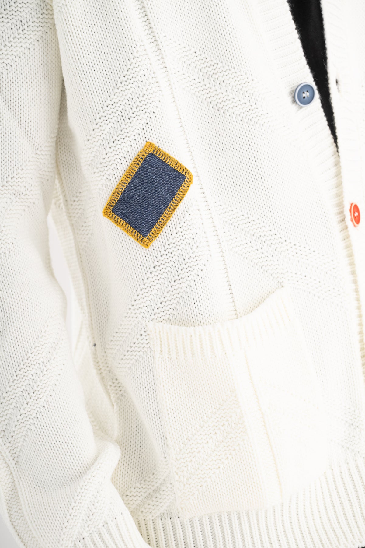 Cardigan patch Bl11
