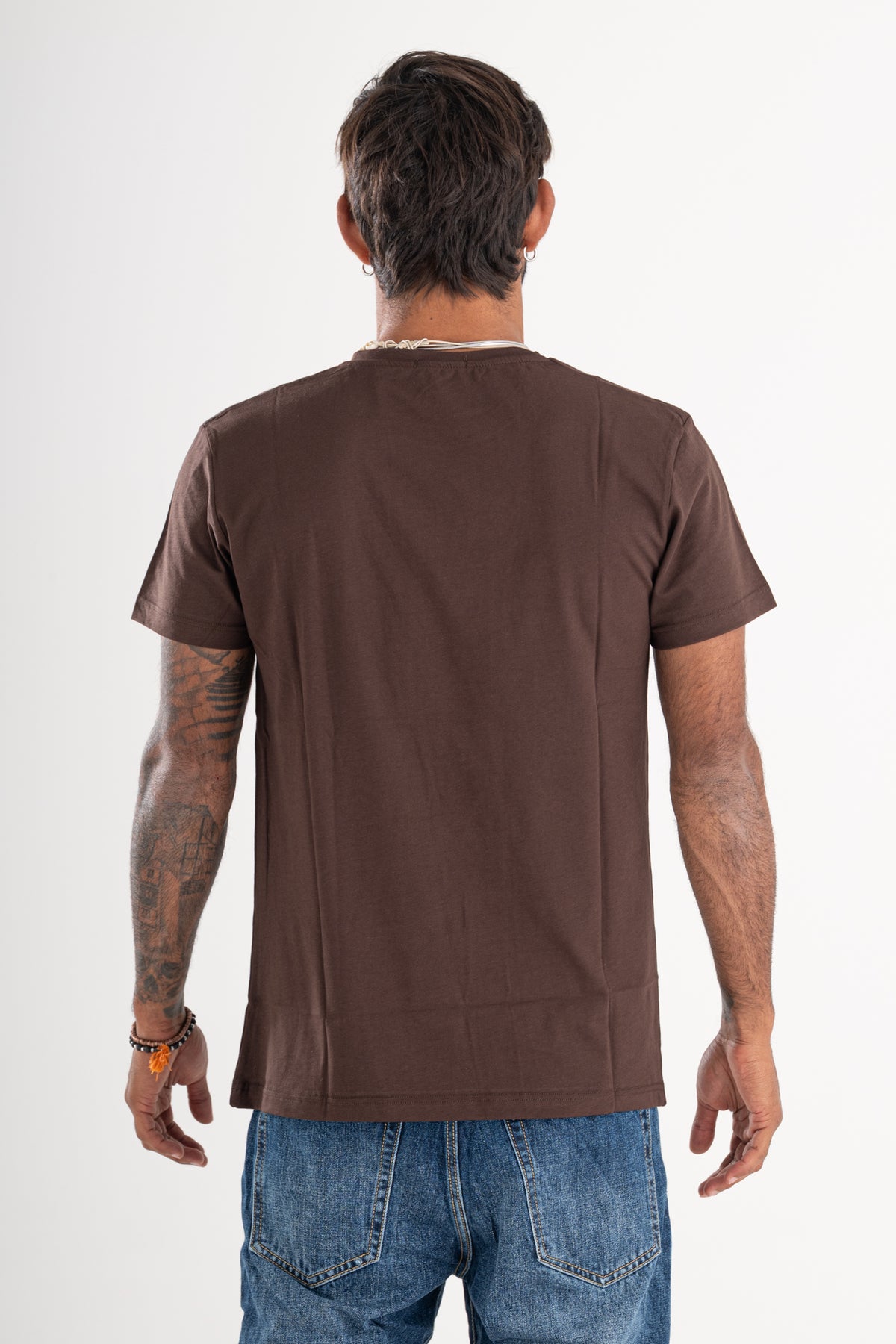 Tee travel around