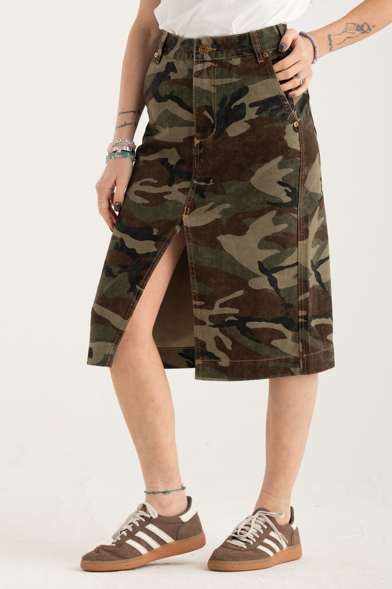 Gonna Jasmine military