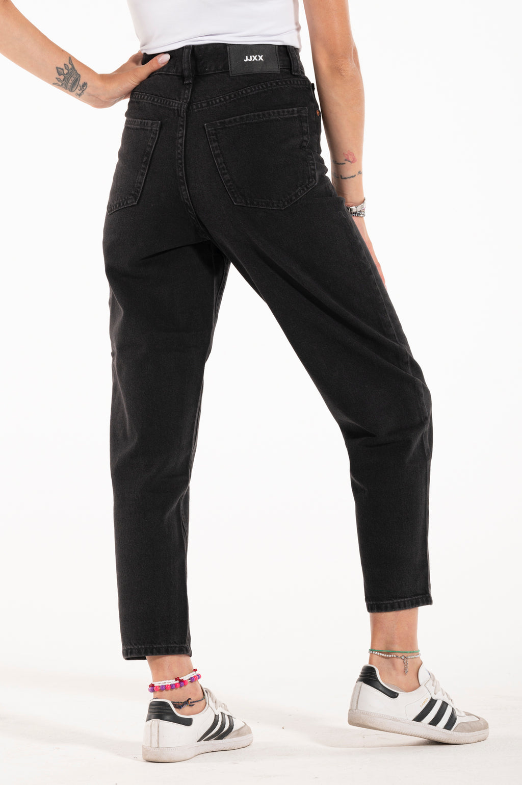 Jx Lisbon Mom black