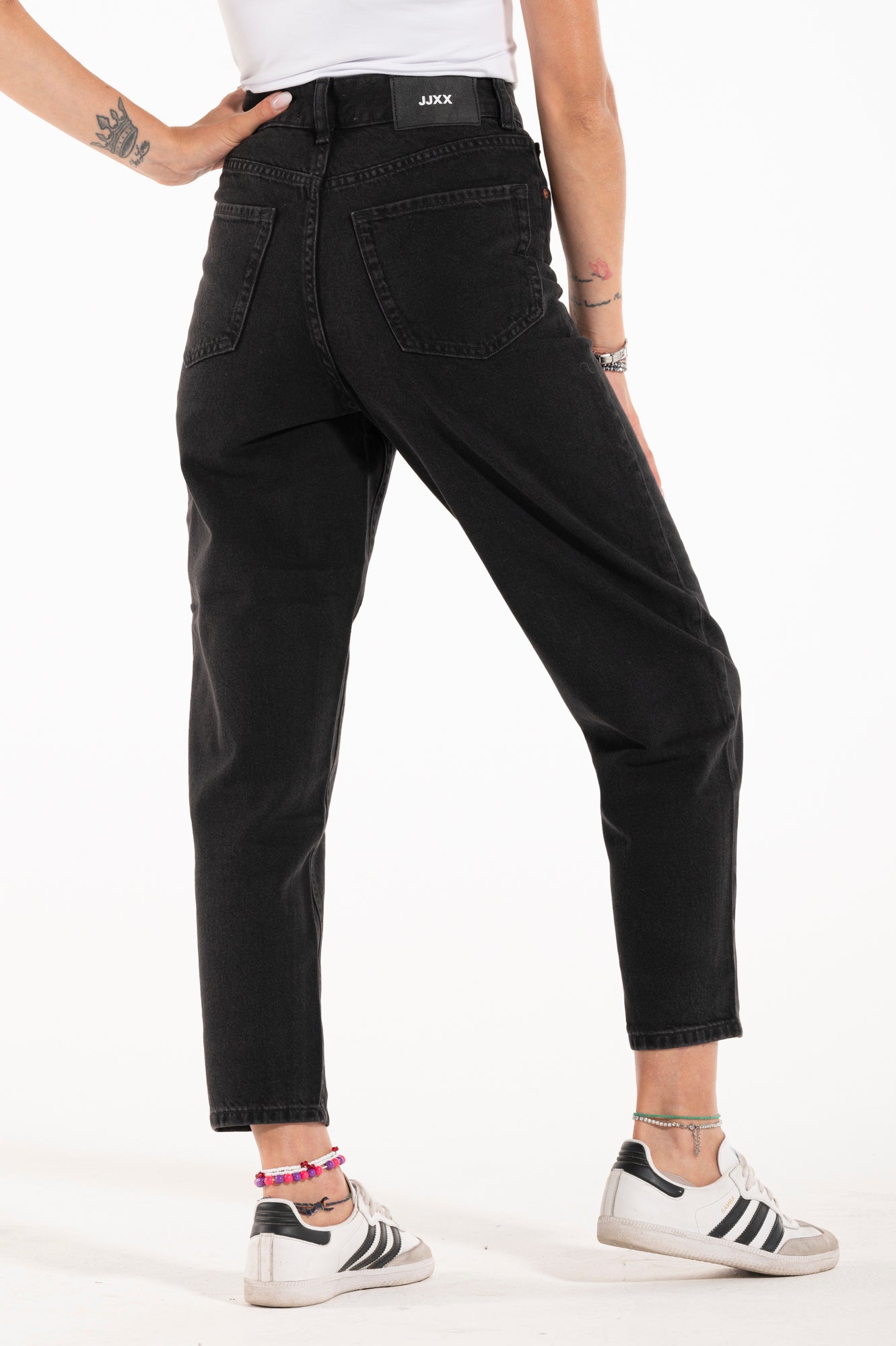 Jx Lisbon Mom black