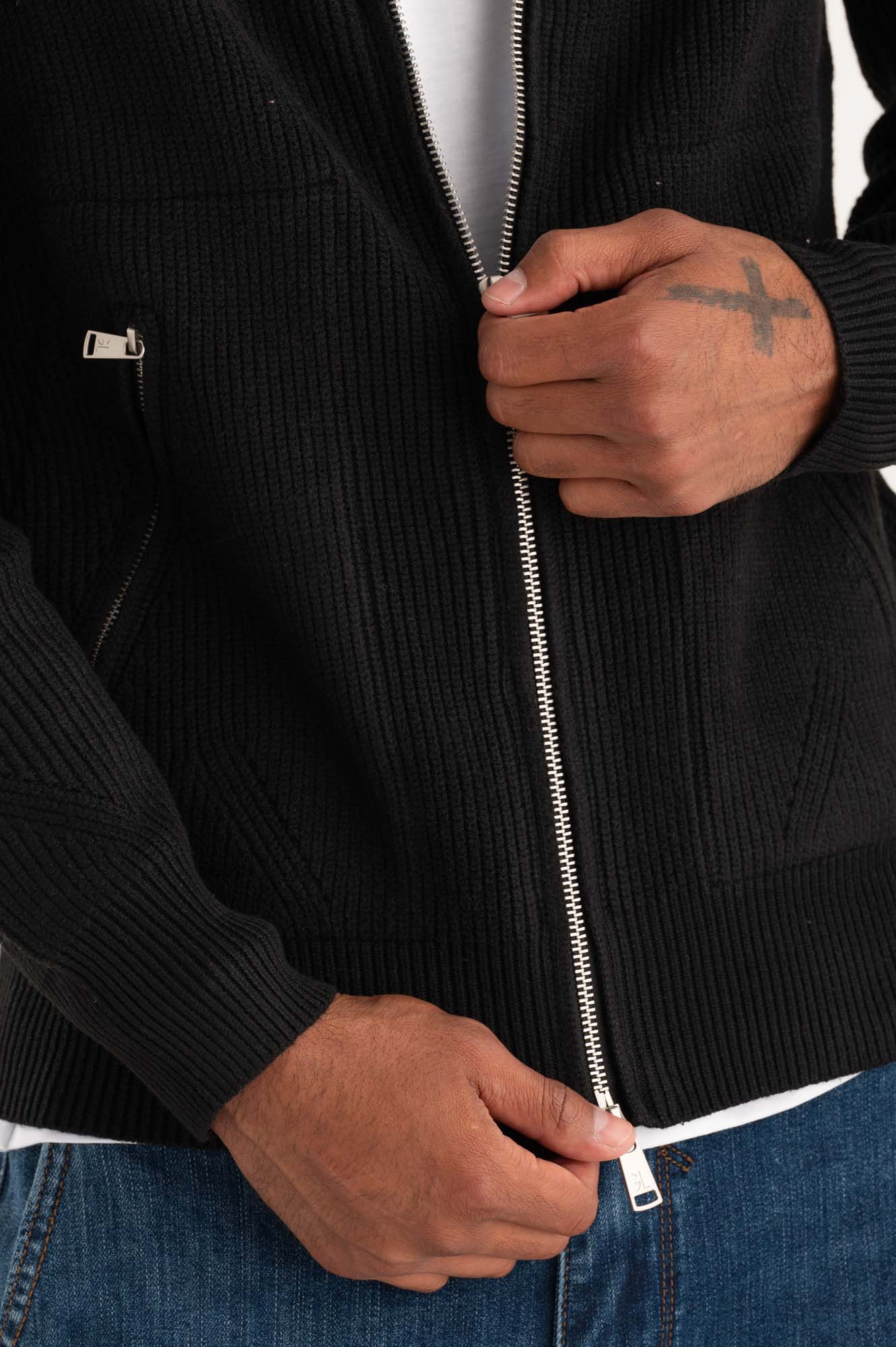 Cardigan zip