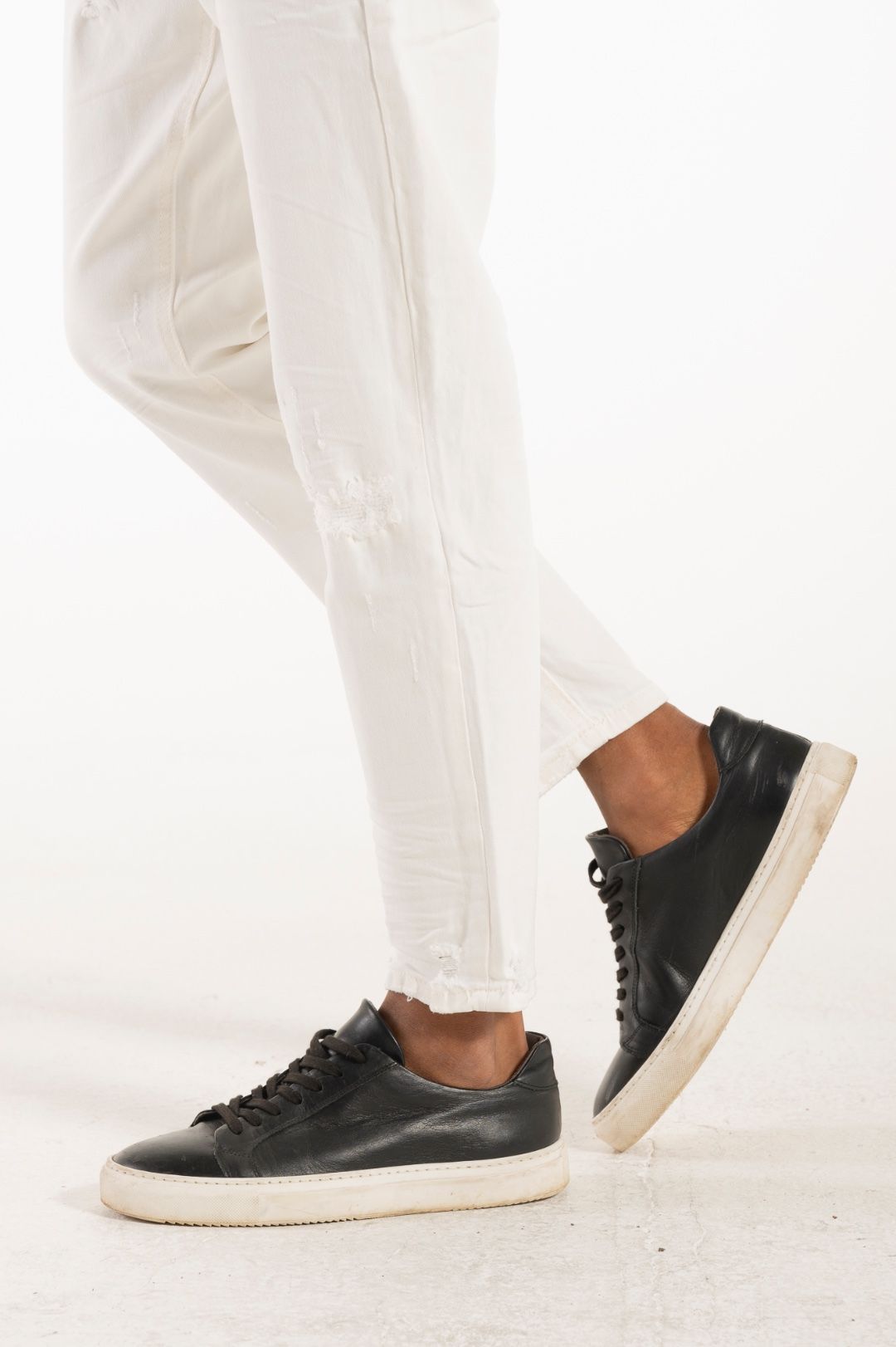Sneakers basic pelle
