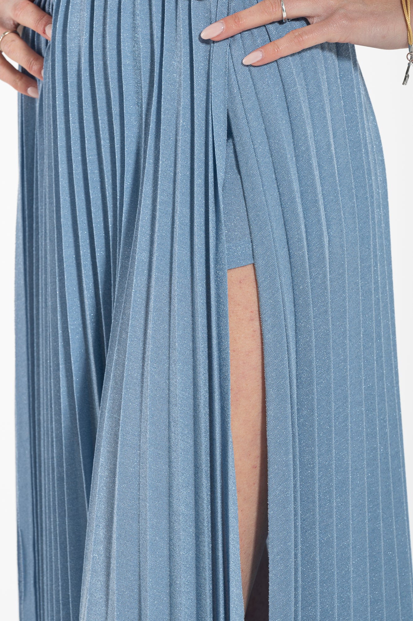 Abito lurex con spacchi