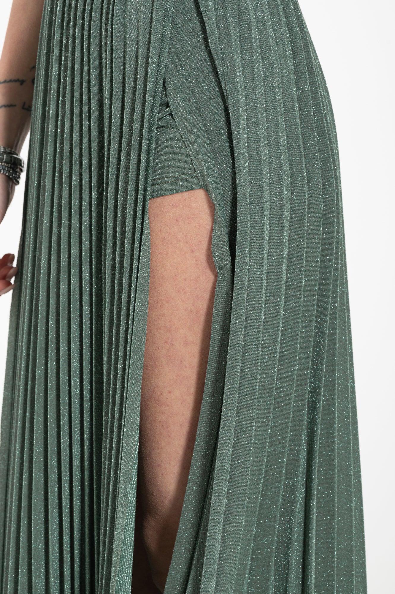 Abito lurex con spacchi